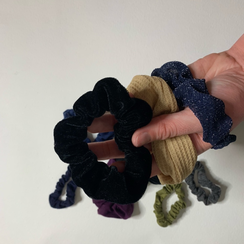Random Scrunchie Set - Picture 3 of 7